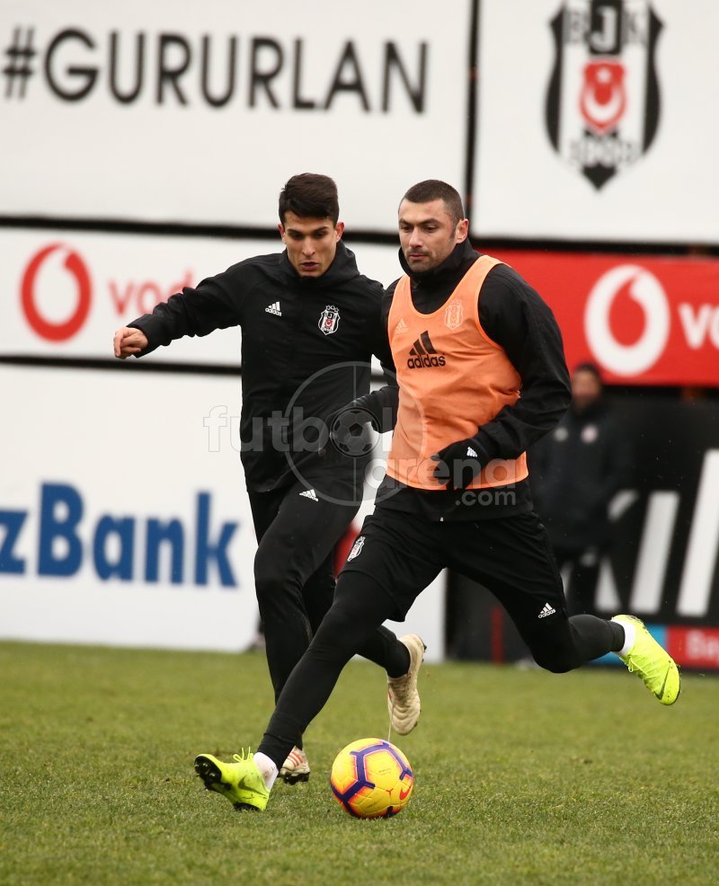 Beşiktaş'ta Burak Yılmaz'ın forma numarası belli oldu