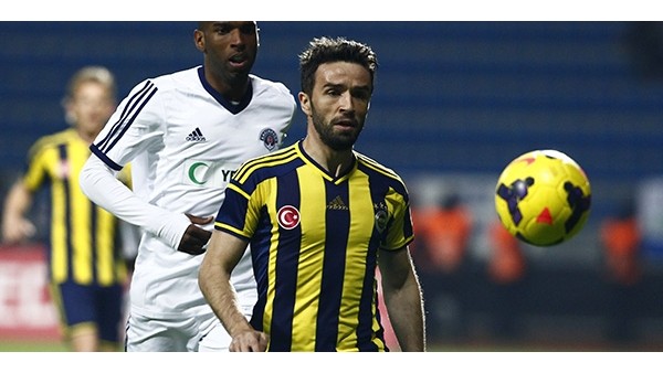 Fenerbahçe'de Gökhan Gönül ve Alper Potuk tedirginliği
