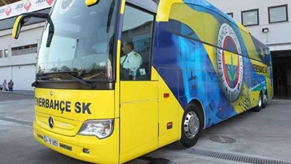 Fenerbahçe otobüsüne bir saldırı daha