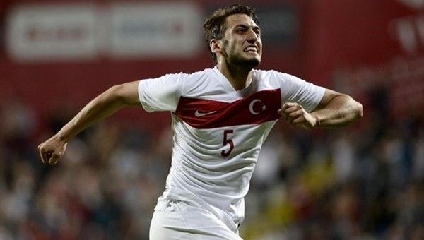 Hakan Çalhanoğlu UEFA'ya konuştu