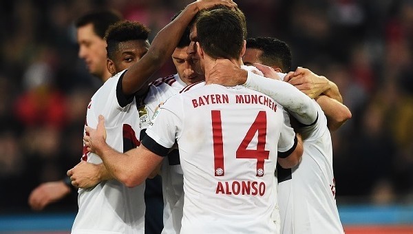 Bayern Münih ve Dortmund gol yağdırdı