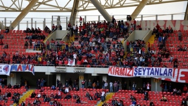 Mersin İdmanyurdu taraftarları öfkeli - Süper Lig Haberleri