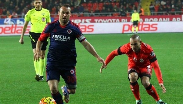 Mersin İdmanyurdu'ndan tarihi galibiyet - Süper Lig Haberleri