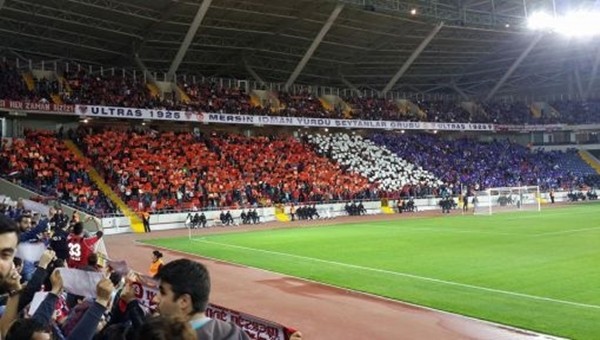 Mersin İdmanyurdu taraftarlarından yönetime tepki - Süper Lig Haberleri