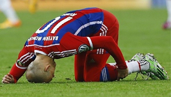 Arjen Robben yeniden sakatlandı - Bayern Münih Haberleri