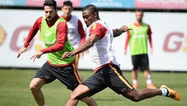 Galatasaray'a sakat futbolculardan iyi haber