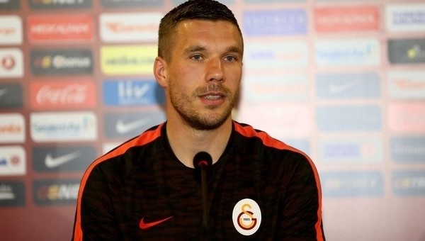 Lukas Podolski'den transfer açıklaması - Galatasaray Haberleri
