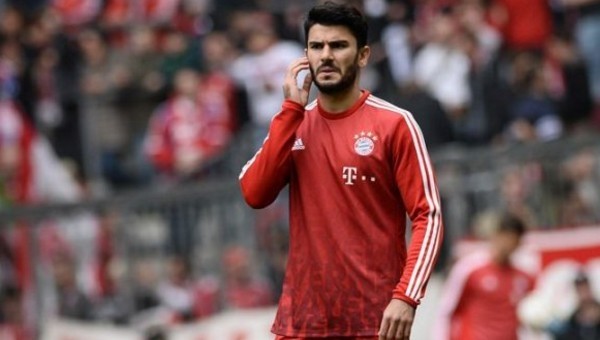 Serdar Taşçı, Bayern Münih'e gittiği için pişman