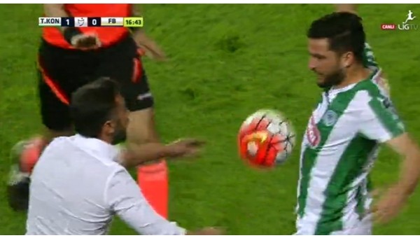 Vitor Pereira ile Ömer Ali Şahiner birbirine girdi - Süper Lig Haberleri
