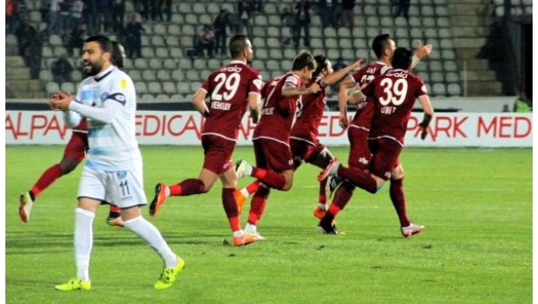 Elazığspor, Adana Demirspor'u devirdi