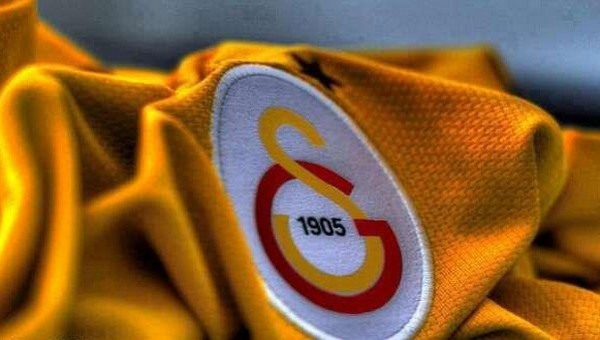 Galatasaray 2 futbolcuyla sözleşme yeniliyor