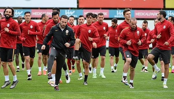 Galatasaray'da futbolculardan şok karar - Süper Lig Haberleri