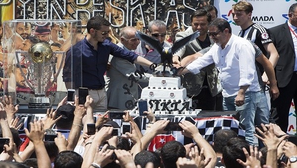 Beşiktaş Haberleri: Şampiyonluk kutlamaları Ankara'da sürüyor