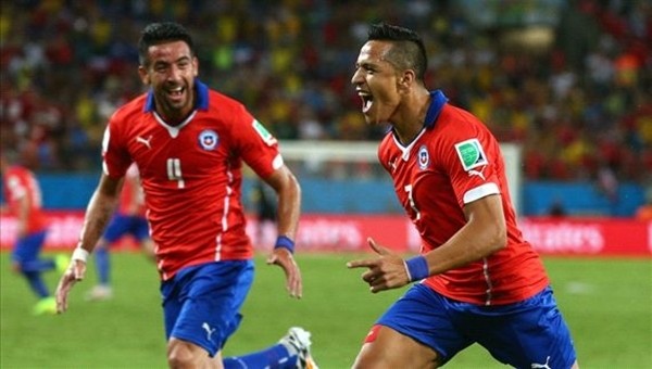 Copa America Haberleri: Alexis Sanchez ve Eduardo Vargastan tarihi performans