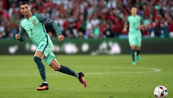 Cristiano Ronaldo EURO 2016'da rekor peşinde!