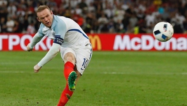  Rooney'den Galler maçı öncesi Gareth Bale'a gönderme