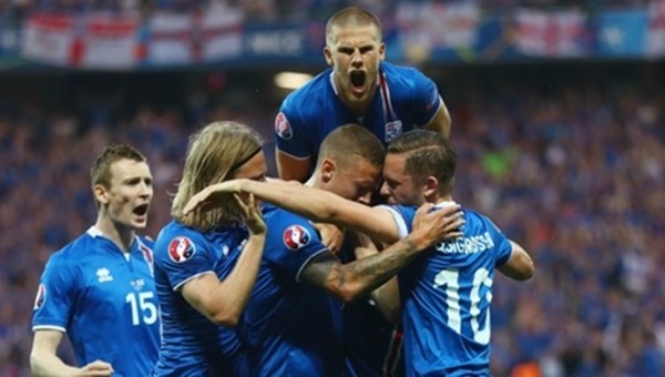 İzlanda son 16 yılının karşılığını EURO 2016'da aldı