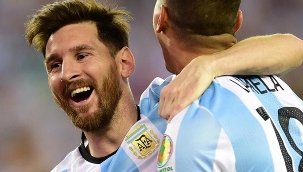 Lionel Messi aynı günde 2 rekoru egale etti