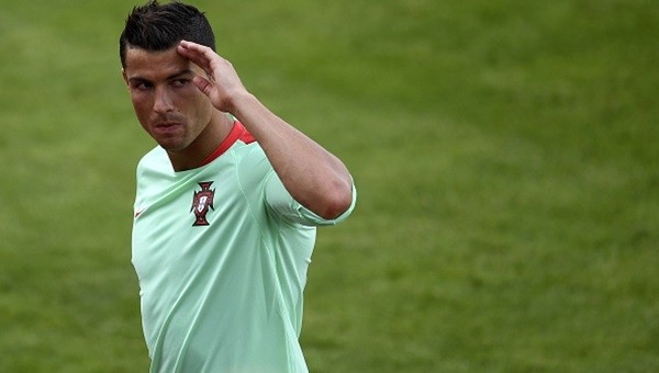  Cristiano Ronaldo en iyi futbolcu olduğu iddiasını yineledi