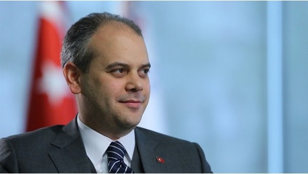  Spor Bakanı Çağatay Kılıç'tan saygı duruşu yapılmaması kararına tepki