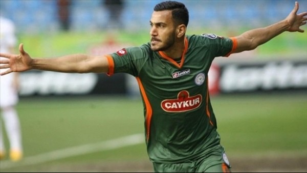 Antalyaspor, Konyaspor'un peşinde olduğu Deniz Kadah'ı transfer etti
