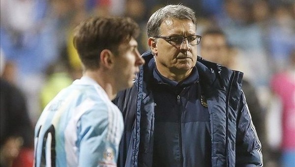 Dünyadan Futbol Haberleri: Tata Martino, Arjantin'deki görevinden istifa etti