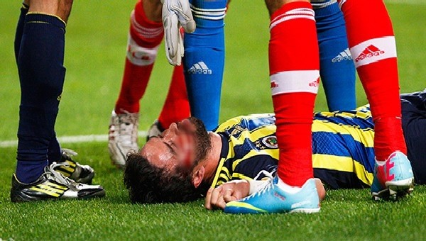 Fenerbahçe Haberleri: Gökhan Gönül'ün kanlı forması müzeden kaldırıldı mı?