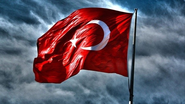 Galatasaraylı futbolculardan bayrak ile mesaj!