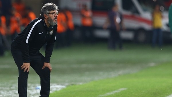 Mustafa Reşit Akçay'dan transfer göndermesi