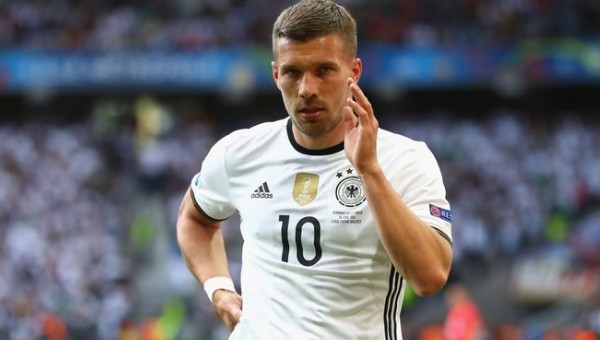 Lukas Podolski'den FLAŞ karar! Veda etti