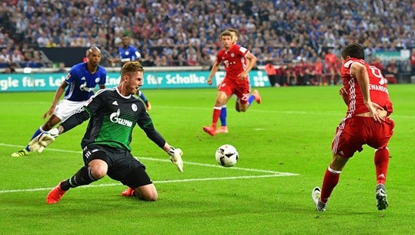 Bayern Münih, Schalke'yi deplasmanda devirdi