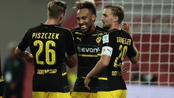 Borussia Dortmund, Wolfsburg'a acımadı