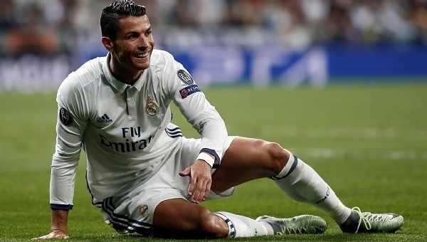 Cristiano Ronaldo fena yakalandı