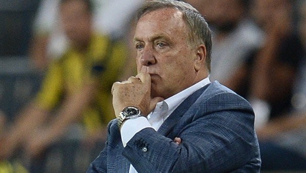 Fenerbahçe'de Dick Advocaat'tan Van Persie sürprizi