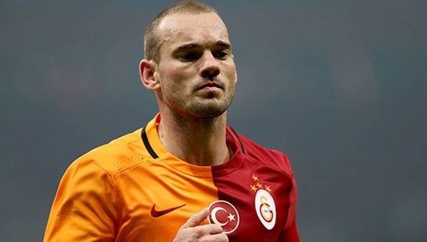 'Galatasaray'ı Sneijder yönetiyor'