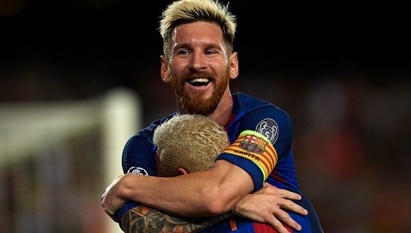Messi Şampiyonlar Ligi tarihine geçti