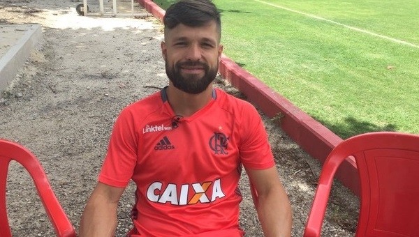 Diego Ribas: 'Flamengo'da çok mutluyum'