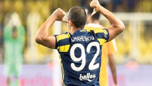 Fenerbahçe taraftarları Aatif'i yuhaladı