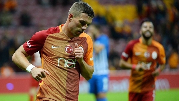 Gecenin yıldızları Podolski ve Yasin Öztekin maç sonu konuştu