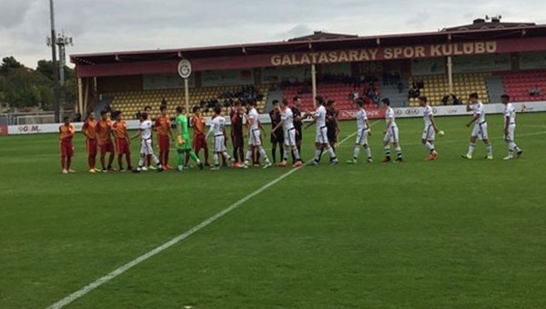 Galatasaray U14 maçında olay