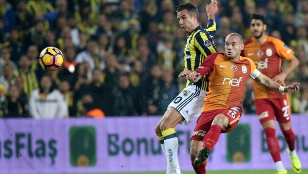 Galatasaraylı yorumcudan Sneijder'e eleştiri