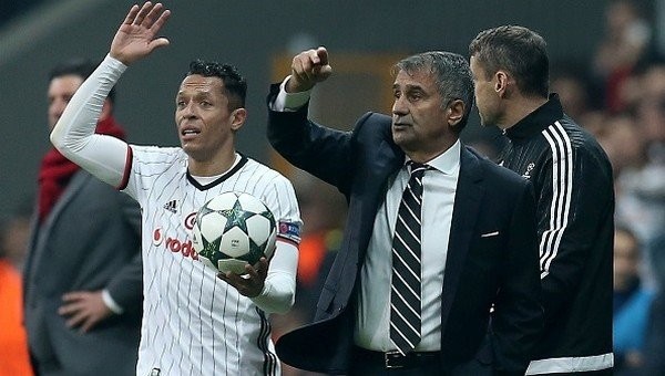 Şenol Güneş, Galatasaray derbisini kazanan 11'i bozmadı