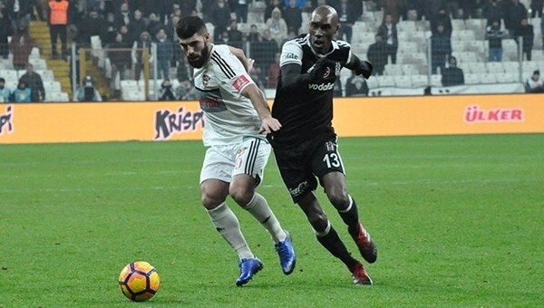 Beşiktaş'ta Atiba Hutchinson sevinci