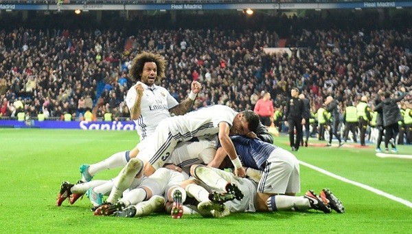Real Madrid son dakikada kazandı, Zidane rekor kırdı