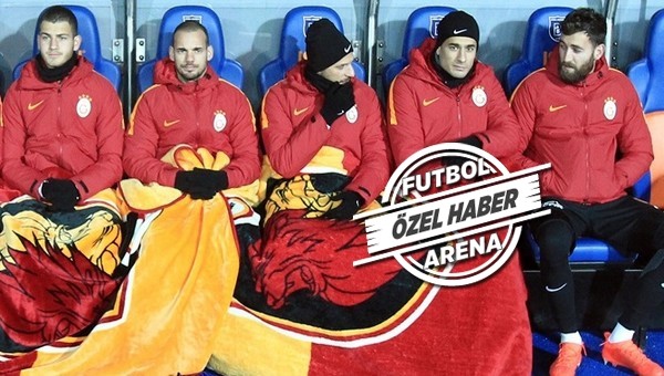 Sneijder ve Hakan Balta sakat mıydı?