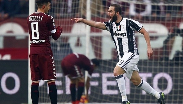 Torino derbisinde Juventus kazandı