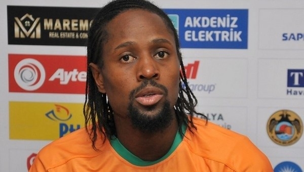 Abdoulaye Ba, Alanyaspor'dan ayrıldığını açıkladı