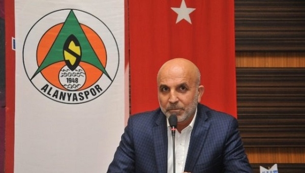 Alanyaspor Başkanı Hasan Çavuşoğlu'ndan teknik direktör açıklaması