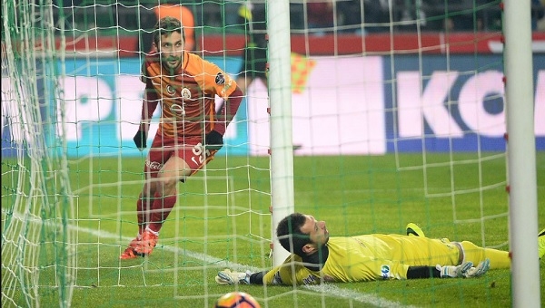 Atiker Konyaspor - Galatasaray maçı Sabri'nin attığı gol tarihe geçti
