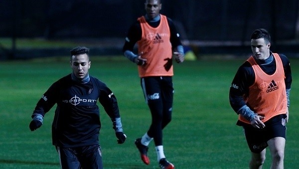 Beşiktaşlı Mitrovic'in antrenman performansı düşündürüyor